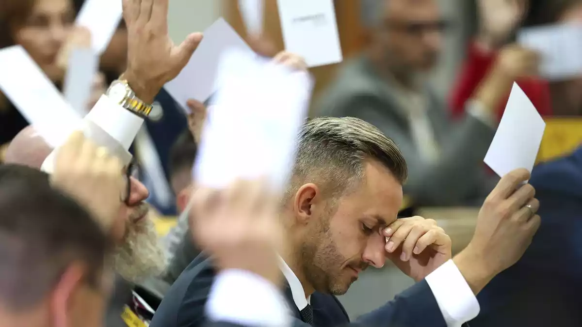 Ulrich Siegmund, Co-Fraktionschef der AfD im Landtag, will sich im Dezember als Ministerpräsident zur Wahl stellen.  - Bild: Jan Woitas/dpa pool/dpa
