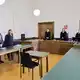 Schon zu Prozessbeginn räumte das Gericht ihnen wenig Chancen ein. - Bild: Julian Stratenschulte/dpa