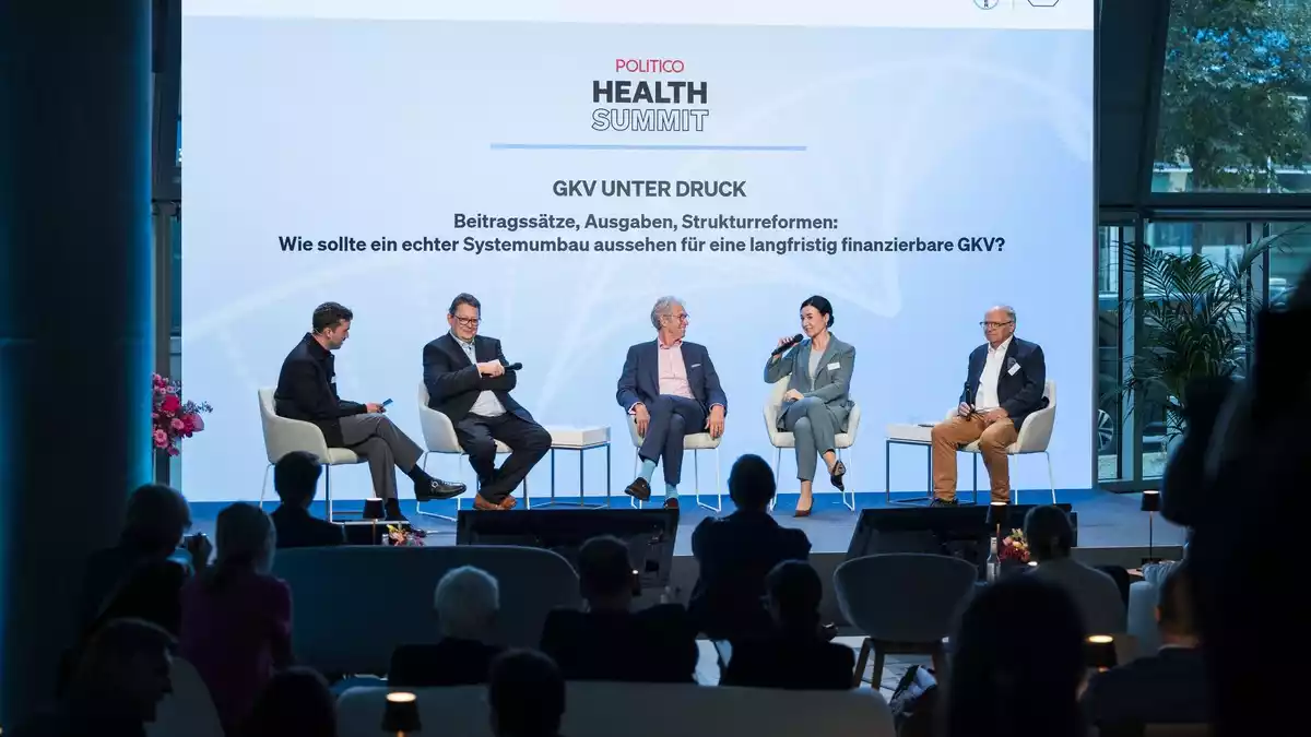 POLITICO Health Summit: Patientenbeauftragter schließt neues GKV-Sparpaket nicht aus - Bild: presseportal.de