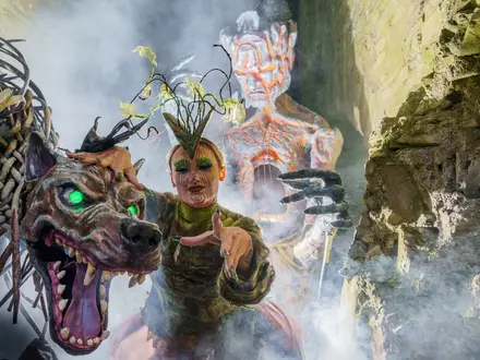 40 Jahre Derry Halloween: Irland feiert das Fest, das es vor 2000 Jahren erfunden hat / 2026 feiert Europas größtes Halloween-Festival ein rundes Jubiläum - und die Insel gleich eine ganze Saison. - Foto: presseportal.de