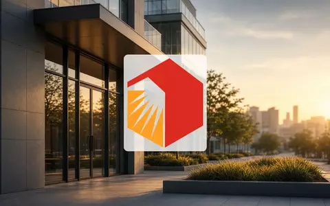 Moderne Gewerbeimmobilienfassade bei goldenem Licht als Symbol für Stabilität im Immobilienmarkt. - Foto: über boerse-global.de