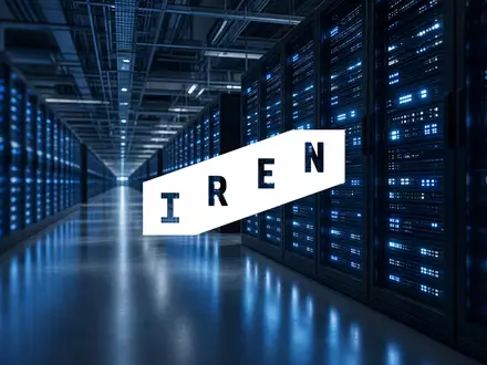 Modernes Rechenzentrum mit leuchtenden Server-Racks als Symbol für digitale Infrastruktur und institutionelles Kapital. - Foto: über boerse-global.de