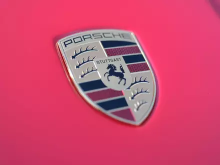 Porsche: Neue Strategie «Sportwagenschmiede '35». - Foto: Bernd Weißbrod/dpa