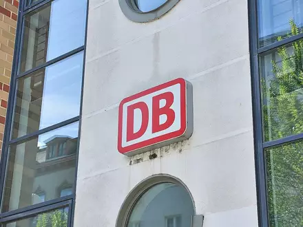 Logo der Deutschen Bahn (Archiv) - Foto: via dts Nachrichtenagentur