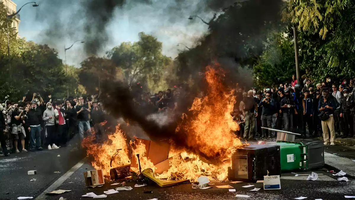 Die Schulproteste in Frankreich gehen weiter. - Bild: Antonin Burat/Le Pictorium via ZUMA Press/dpa