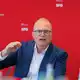 NRW würde mit einer Beteiligung an Evonik die Bedeutung des Unternehmens für das Ruhrgebiet untermauern und «ein eigener Stabilitätsanker werden», sagte SPD-Fraktionschef Jochen Ott dem «Manager Magazin». (Archivbild) - Bild: Rolf Vennenbernd/dpa