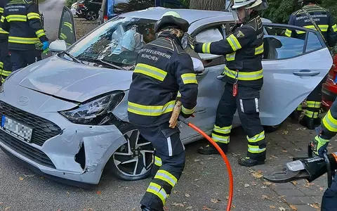 FW-M: Unfall auf dem Parkplatz (Moosach) - Foto: presseportal.de