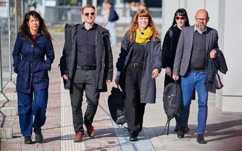 Eine Delegation der Berliner Linken traf sich im Haus der Statistik mit Vertretern von Grünen und SPD. - Foto: Sebastian Christoph Gollnow/dpa