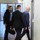 BND-Präsident Martin Jäger trifft zu einer Sitzung des geheim tagenden parlamentarischen Gremiums zur Kontrolle der Geheimdienste im Bundestag ein.  - Bild: Annette Riedl/dpa