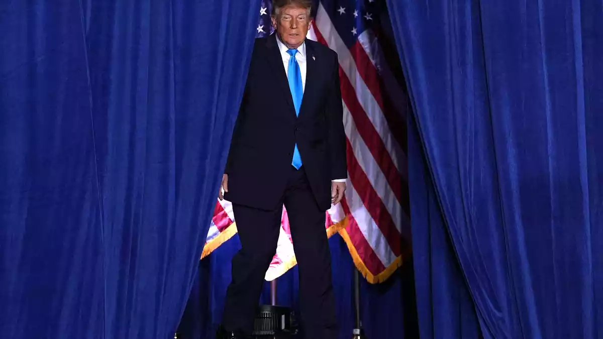 Die Klage richtet sich gegen Trump und seine Regierung - der Vorwurf: Finanzierung von Wahlwerbung mit Steuergeldern. (Archivbild) - Bild: Alex Brandon/AP/dpa
