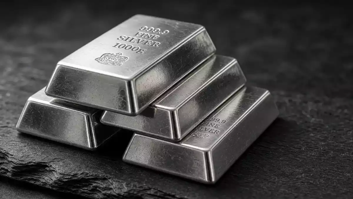 Silver Falls 5.7% Below 50-Day Average as China Vaults Drain, LBMA Sees $94.70