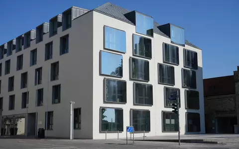 HZA-SW: Vorübergehend eingeschränkte Erreichbarkeit der Zoll-Dienstgebäude Brückenstraße und Am Zollhof in Schweinfurt - Foto: presseportal.de