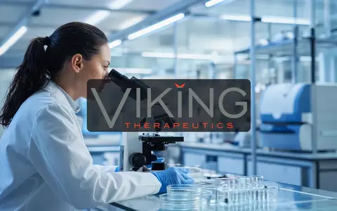 Modernes, helles Labor mit medizinischer Forschungsausrüstung als Symbol für Fortschritt im Biotechnologie-Sektor. - Foto: über boerse-global.de