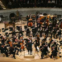 Erste gemeinsame Aufnahme von François-Xavier Roth und dem SWR Symphonieorchester - Foto: presseportal.de