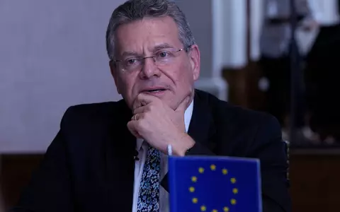 EU-Kommissar für Handel Maros Sefcovic möchte sich in Peking für ausgeglicheneren Handel einsetzen. (Archivbild) - Foto: Jorge Saenz/AP/dpa