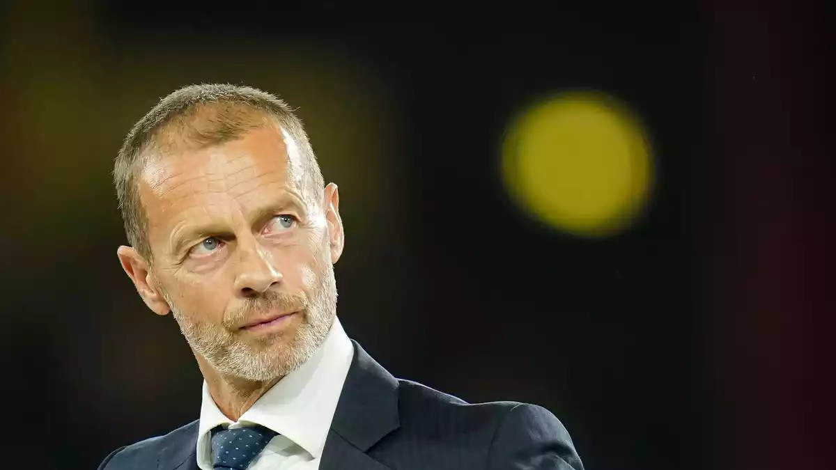 Aleksander Ceferin will UEFA-Präsident bleiben. (Archivbild) - Bild: Darko Bandic/AP/dpa