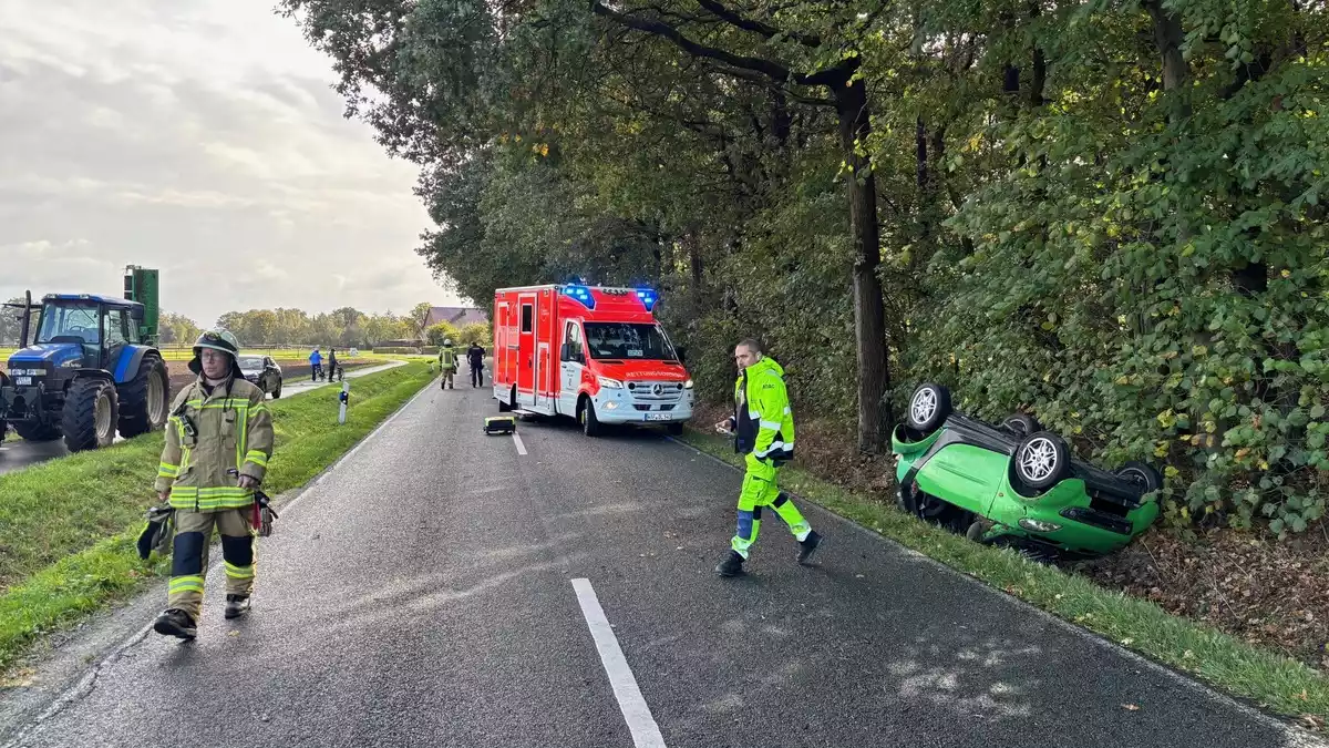 FW-Greven: Feuerwehr zu einem Zimmerbrand und zwei Verkehrsunfällen gerufen. - Bild: presseportal.de