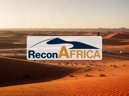 Weite Wüstenlandschaft bei Sonnenuntergang als Symbol für Energieexploration in Namibia. - Foto: über boerse-global.de