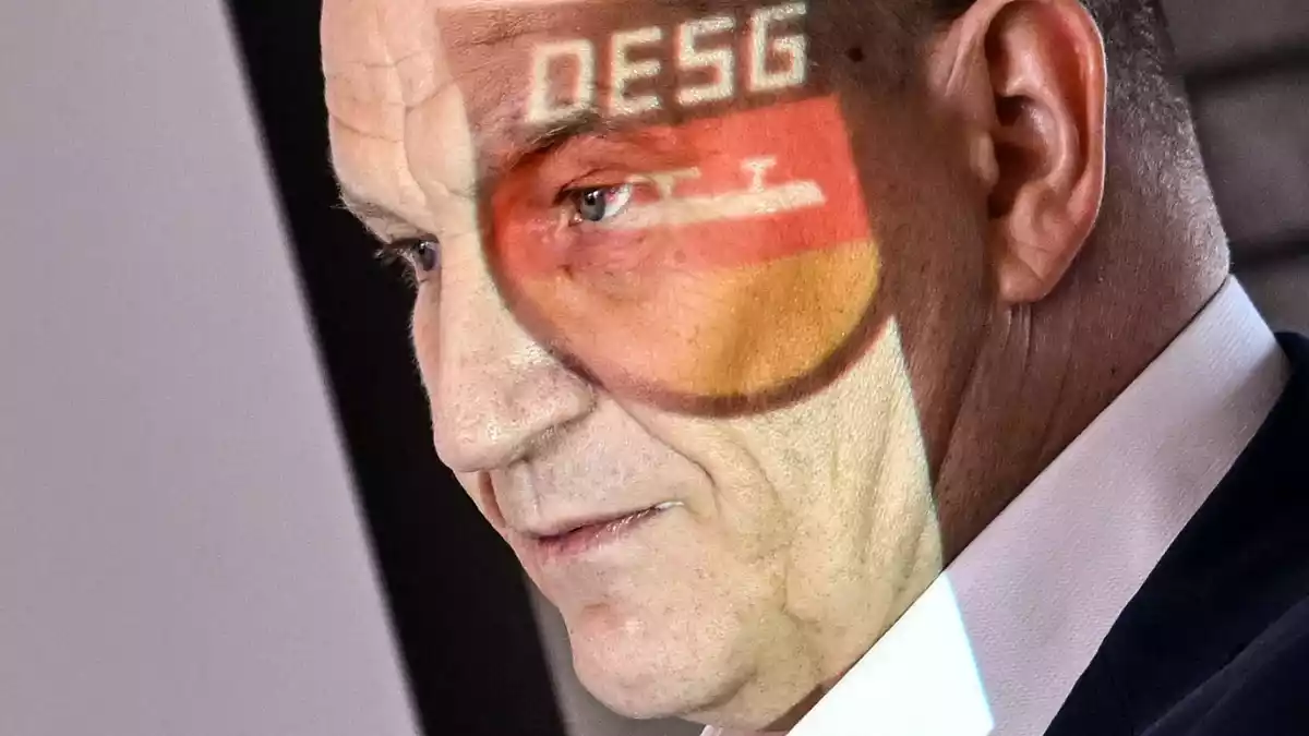 Die Erfurter Eisschnellläuferinnen und Eisschnellläufer üben massive Kritik an der DESG-Führung um Präsident Matthias Große. (Archivbild) - Bild: Britta Pedersen/dpa