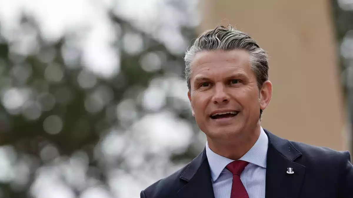 Menschen sollen die Hinrichtung Hasans öffentlich beobachten können - sagt US-Verteidigungsminister Hegseth. (Archivbild) - Bild: Jeremias Gonzalez/AP/dpa