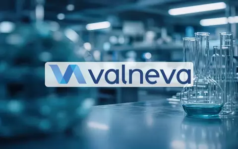 Abstrakte Darstellung eines modernen pharmazeutischen Labors in blauen Farbtönen als Symbol für Biotechnologie. - Foto: über boerse-global.de