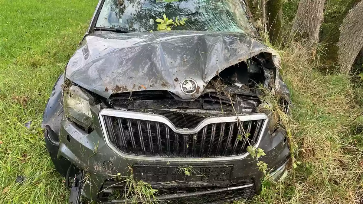 POL-GM: Unfall bei Überholvorgang - Bild: presseportal.de
