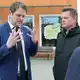 Vor Ort ist der Schock groß. - Bild: Daniel Löb/dpa