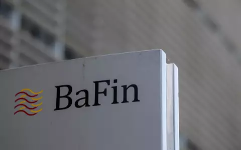 Die Bafin brummt VW eine Millionenstrafe auf.  - Foto: Boris Roessler/dpa/dpa-tmn