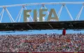 Ein FIFA-Logo bei WM in den USA, Mexiko und Kanada. (Archivbild) - Foto: Jan Woitas/dpa