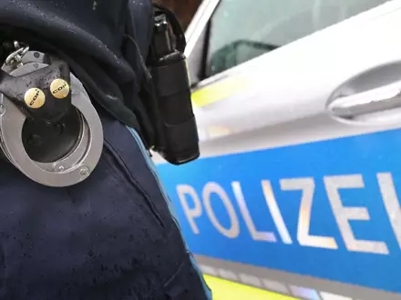 Im vergangenen Jahr wurden laut Bundesregierung mehr Ausschreibungen zu offenen Haftbefehlen erledigt als neu ausgeschrieben. (Symbolbild) - Foto: Karl-Josef Hildenbrand/dpa