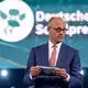 Bundeskanzler Friedrich Merz (CDU) hatte für eine Kraftanstrengung in der Bildungspolitik geworben. Zuletzt würdigte er die Lehrkräfte im Land bei der Verleihung des deutschen Schulpreises als «wichtigstes Berufsgruppe» des Landes. (Archivbild) - Bild: Fabian Sommer/dpa