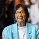 Friedensnobelpreisträgerin «Navi» Pillay erfuhr in Nürnberg von der Auszeichnung.  - Bild: Daniel Karmann/dpa