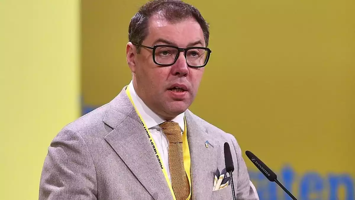 Ukraine-Botschafter kritisiert Schröder für Besuch bei Putin