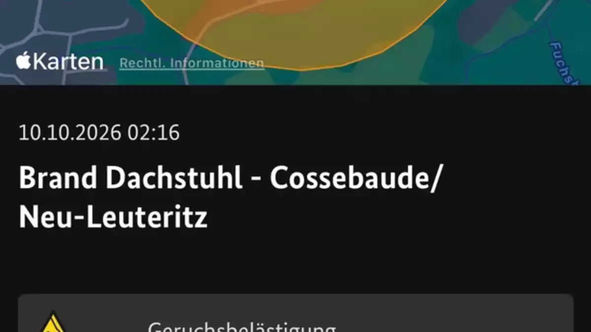 FW Dresden: Großbrand eines Einfamilienhauses - Starker Wind und schwierige Wasserversorgung erschweren Löscharbeiten - Bild: presseportal.de