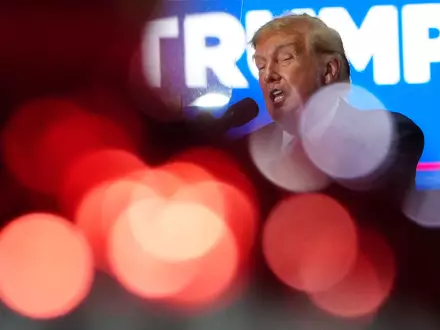 Trump findet nach wie vor, er sollte den Friedensnobelpreis bekommen. - Foto: Julia Demaree Nikhinson/AP/dpa