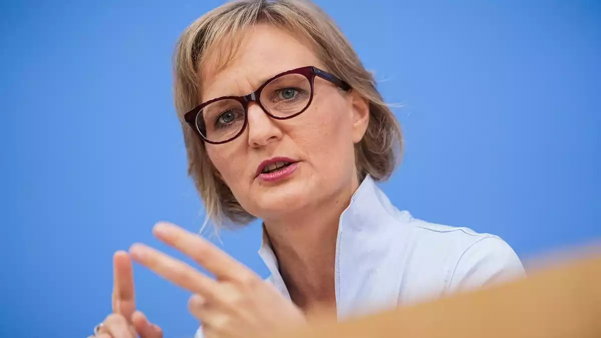 Für Grünen-Chefin Franziska Brantner ist Trumps Vorgehen «skrupellos». (Archivbild) - Bild: Michael Kappeler/dpa