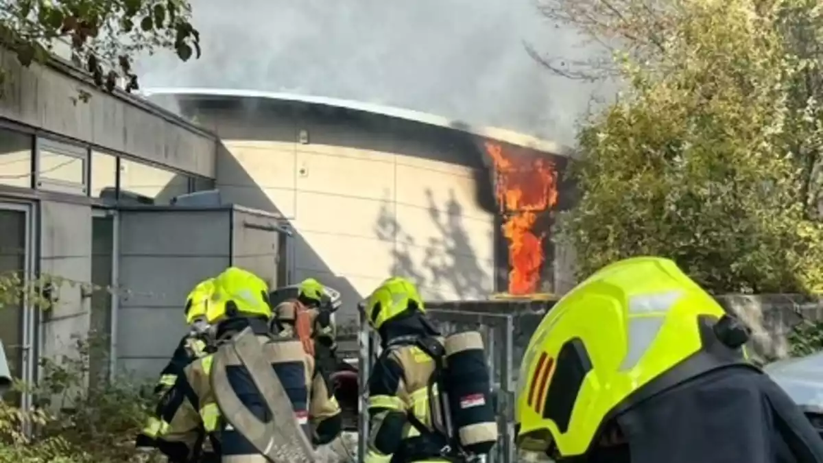 FW-GE: Brand in leerstehendem Kindergarten in Gelsenkirchen-Schalke - Bild: presseportal.de