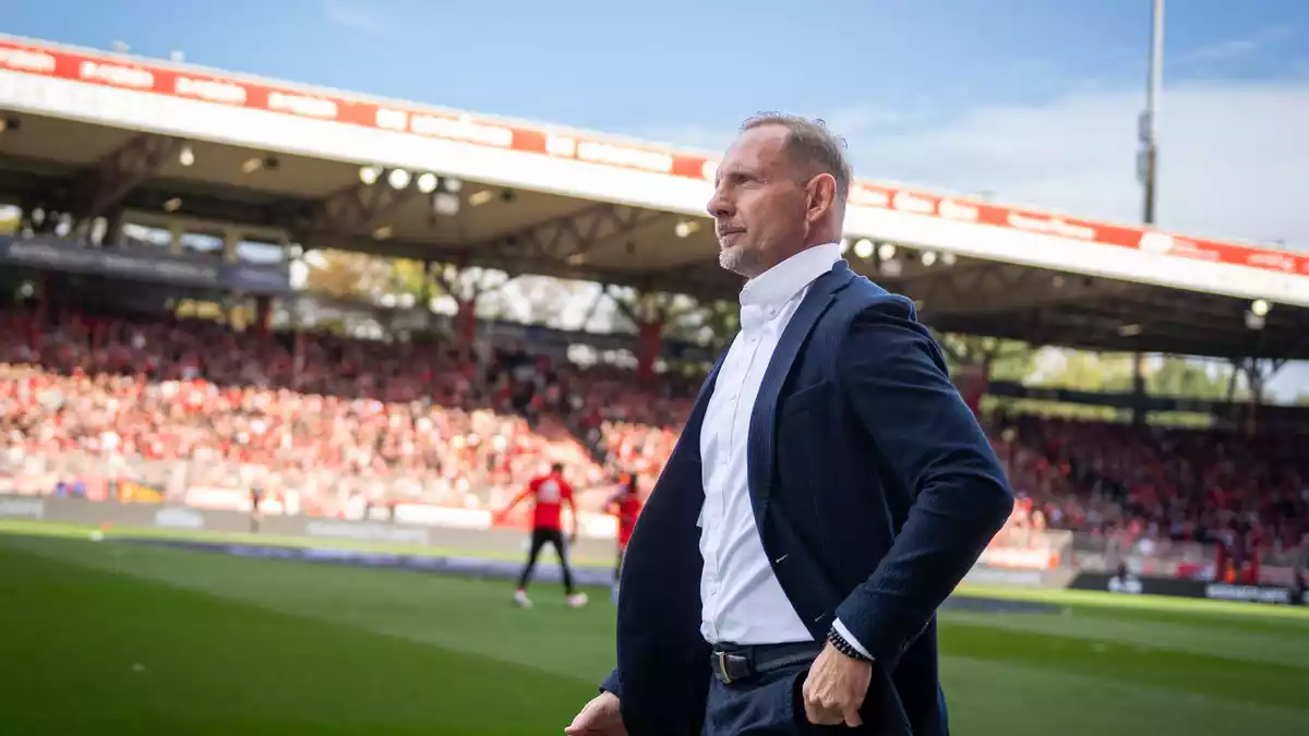 Lustrinellis Team war in Halbzeit eins besser. - Bild: Soeren Stache/dpa