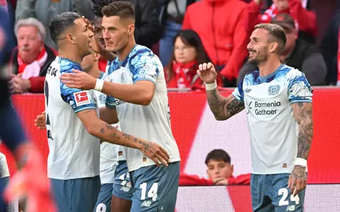 Leverkusen jubelt über einen Sieg in Mainz. - Foto: Torsten Silz/dpa