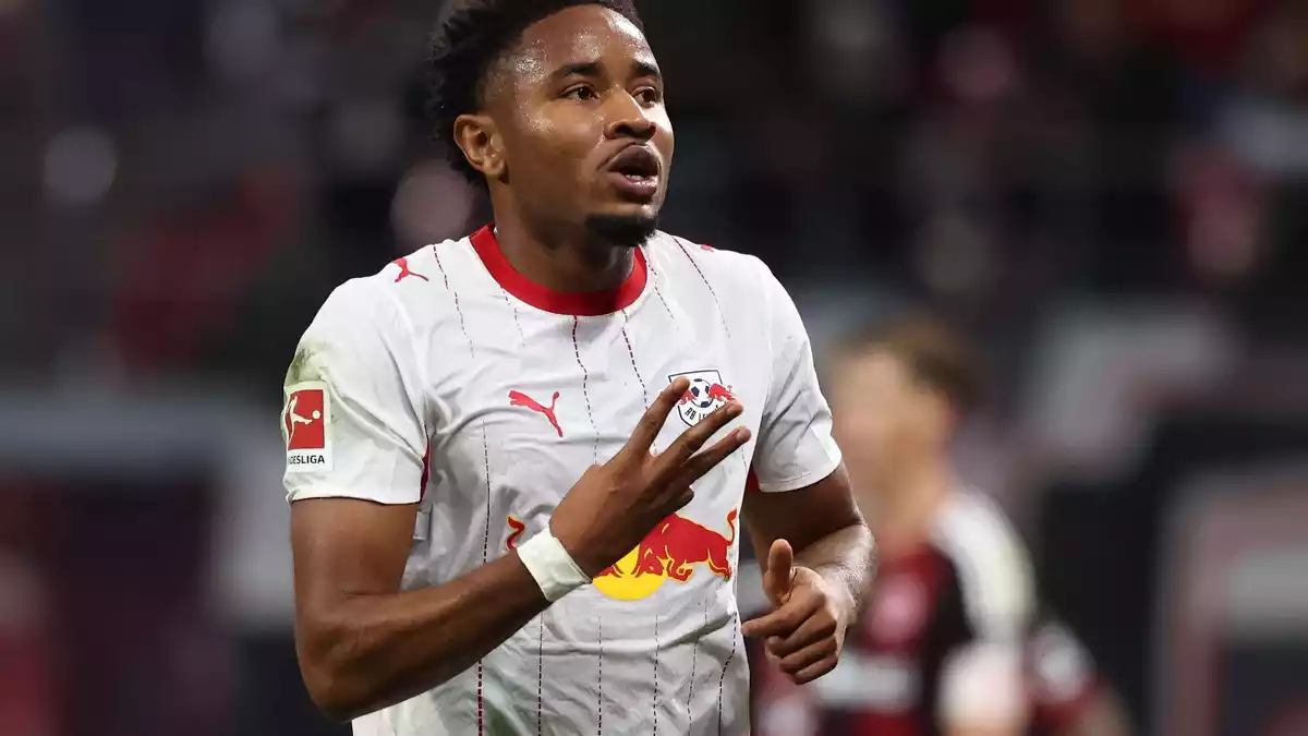 Eins, zwei, drei: Nkunku erzielte den ersten Leipziger Bundesliga-Hattrick. - Bild: Jan Woitas/dpa