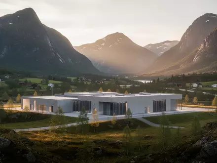 Ein modernes Rechenzentrum in einer norwegischen Berglandschaft bei Sonnenuntergang. - Foto: über boerse-global.de