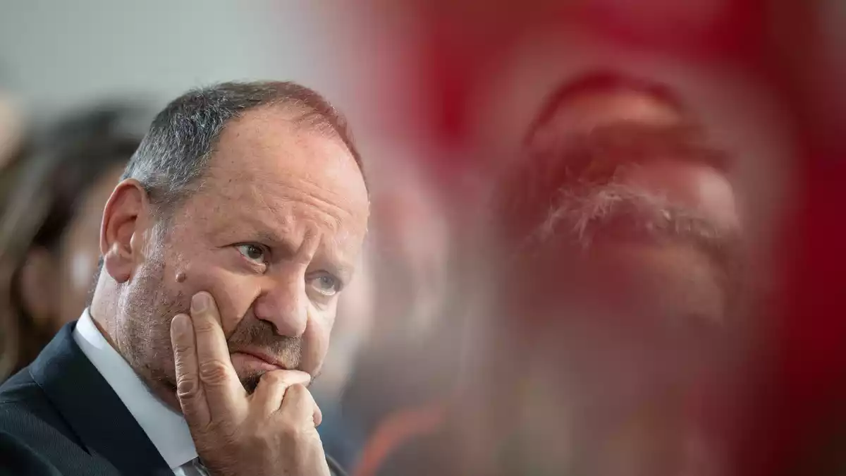 Philippe Sands hat in diesem Jahr den Friedenspreis des Deutschen Buchhandels bekommen.  - Bild: Hannes P. Albert/dpa POOL/dpa