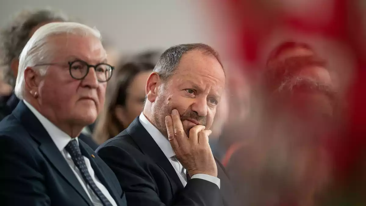 Im Publikum: Bundespräsident Frank-Walter Steinmeier. - Bild: Hannes P. Albert/dpa POOL/dpa