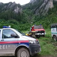 Zwei deutsche Bergsteiger sind nach einer eisigen Nacht aus Bergnot gerettet worden. - Foto: Roland Theny/Filmteam-Austria/apa/dpa