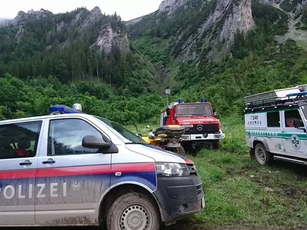 Zwei deutsche Bergsteiger sind nach einer eisigen Nacht aus Bergnot gerettet worden. - Foto: Roland Theny/Filmteam-Austria/apa/dpa