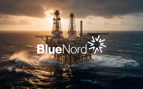 Offshore-Energieplattform in der Nordsee bei Sonnenuntergang als Symbol für die Energiebranche. - Foto: über boerse-global.de