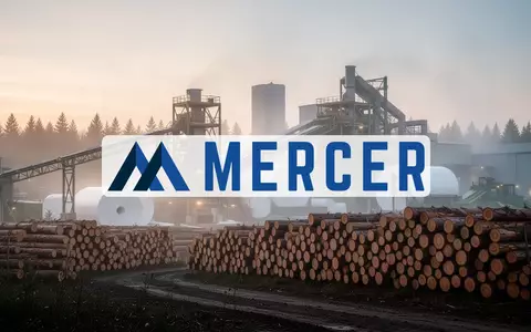 Moderne Industrieanlage der Forstwirtschaft in der Morgendämmerung mit Fokus auf nachhaltige Holzverarbeitung. - Foto: über boerse-global.de