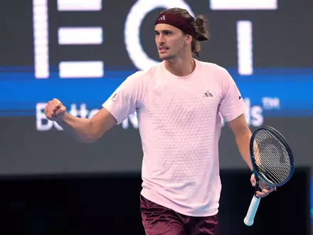 Alexander Zverev hat nun schon 60 Spiele in diesem Tennis-Jahr gewonnen. (Archivbild) - Foto: Achmad Ibrahim/AP/dpa