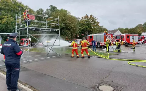 FW LK Esslingen: Abnahme des Leistungsabzeichens im Landkreis Esslingen - Foto: presseportal.de