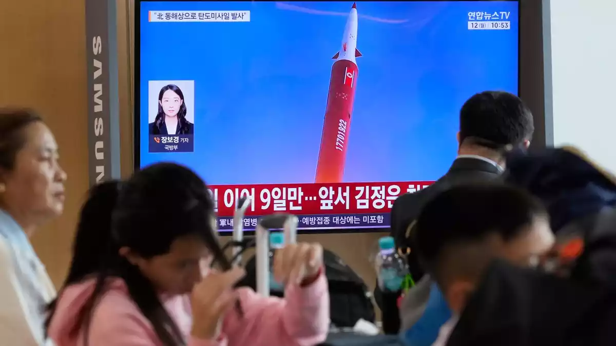 Südkorea und Japan haben einen weiteren Test nordkoreanischer Raketen verzeichnet.  - Bild: Ahn Young-joon/AP/dpa